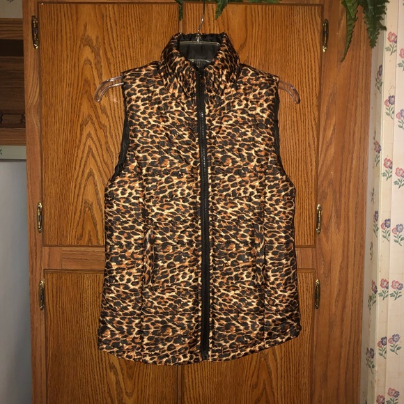 Leopard Vest - Picture 1 of 5